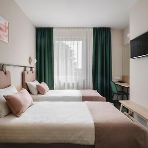 Zimmer mit zwei Einzelbetten